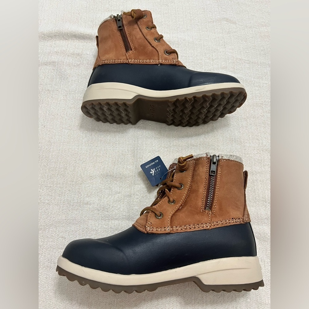 NEW SPERRY Women’s Maritime Repel Snow Boots Tan/Navy With Thinsulat -Size 5 - Picture 9 of 9